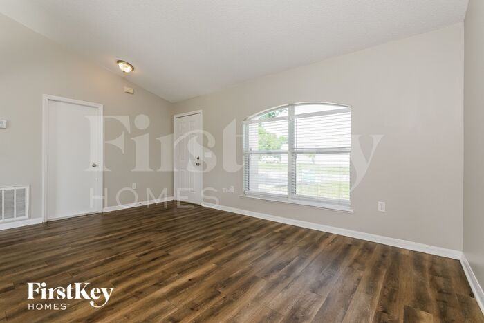 817 Grantham Dr - Photo 3 of 16