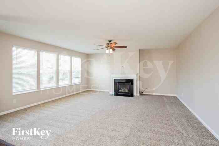 5847 Sly Fox Ln - Photo 2 of 6