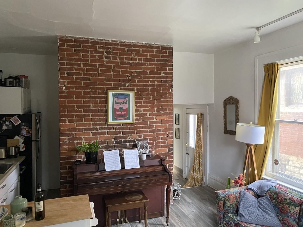 314 STRATFORD AVENUE - Photo 2 of 12