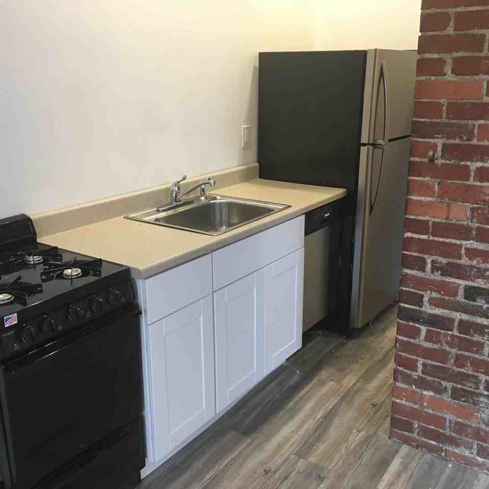 314 STRATFORD AVENUE - Photo 7 of 12