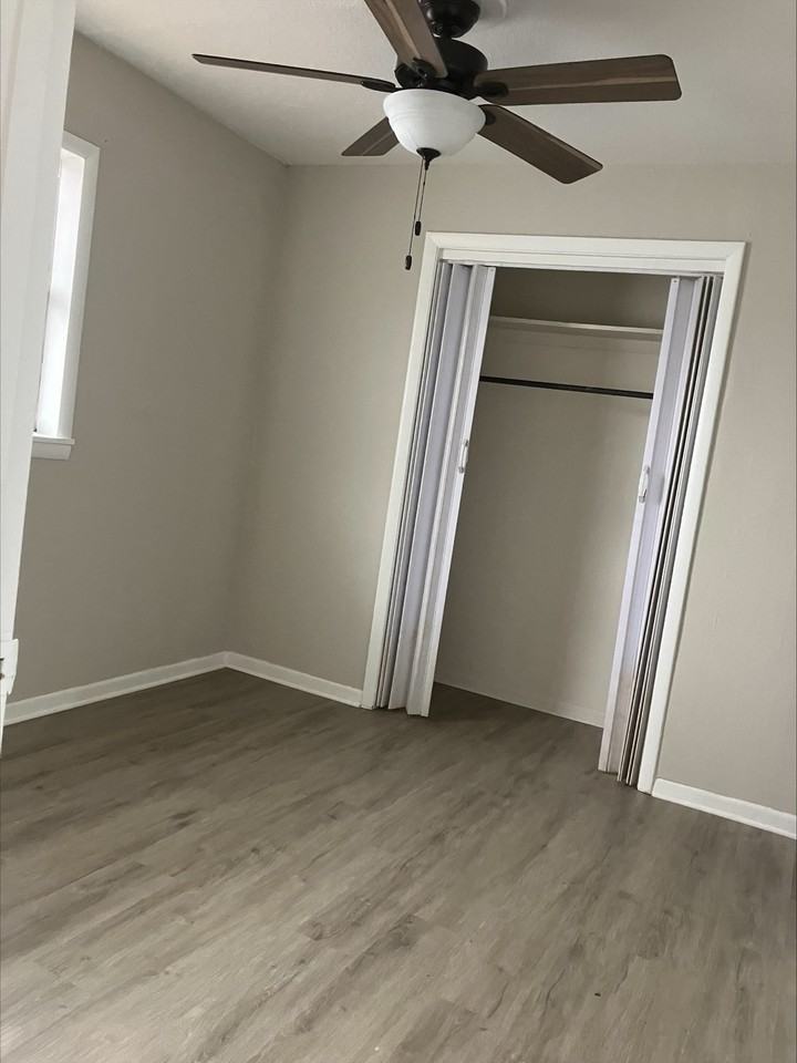 Lexington Apartments - Photo 7 of 32