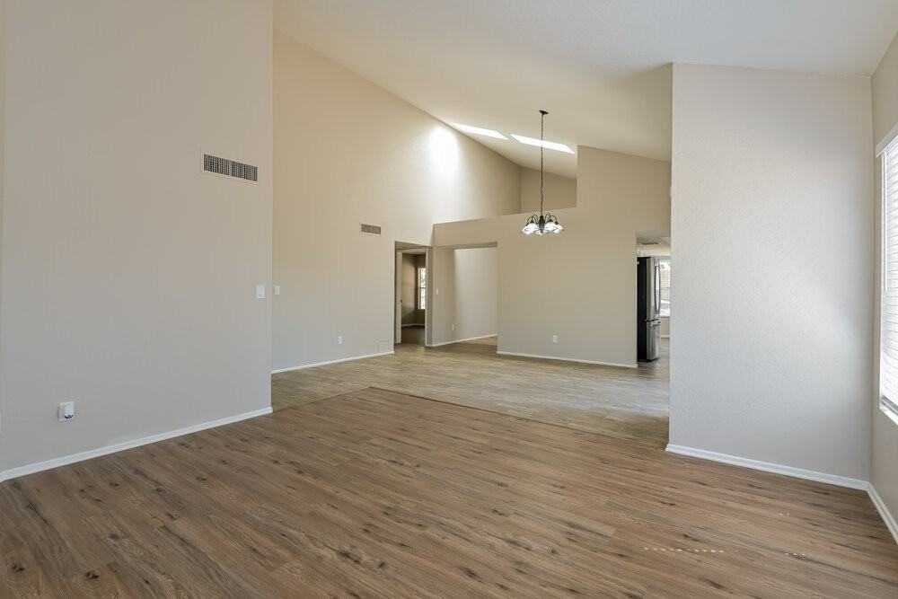 3301 S Marissa Dr - Photo 3 of 16