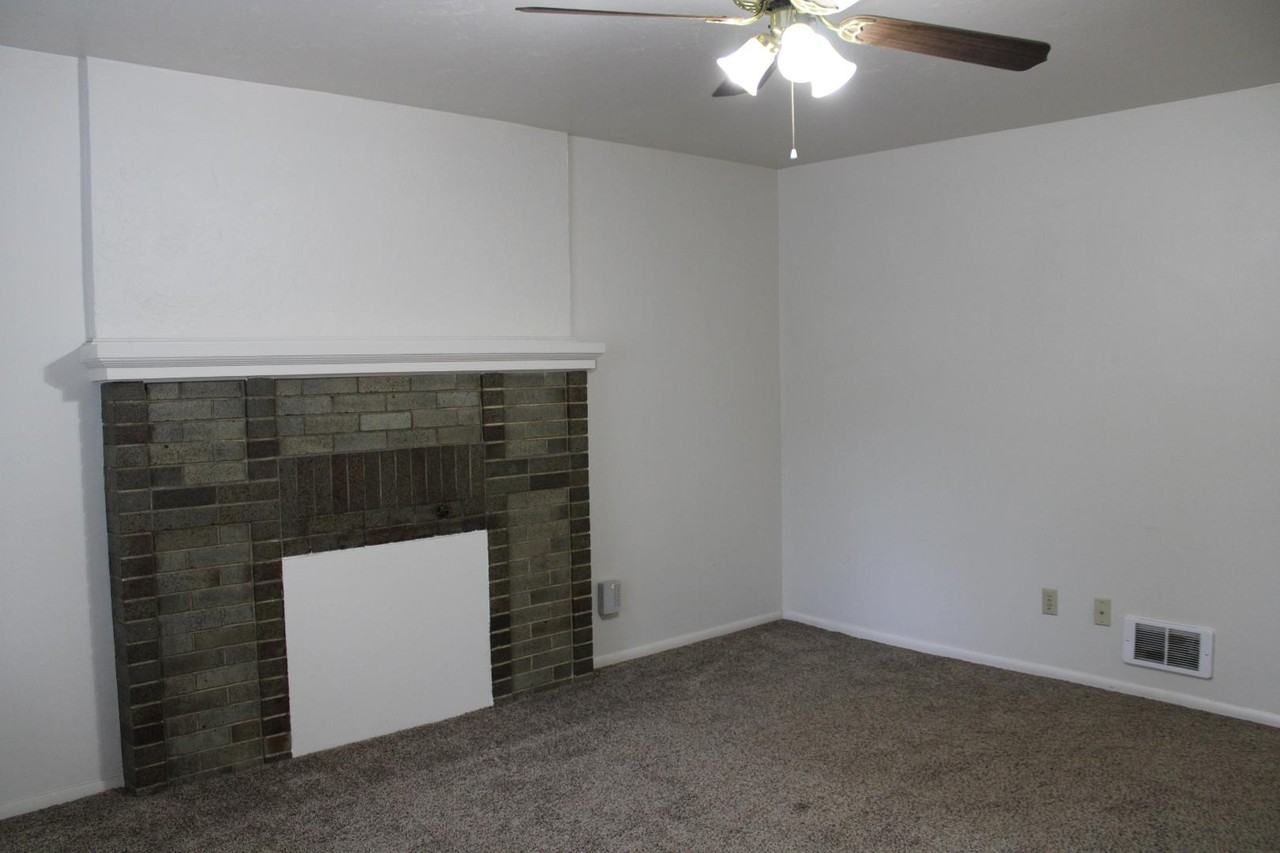 372 I St - Photo 2 of 20