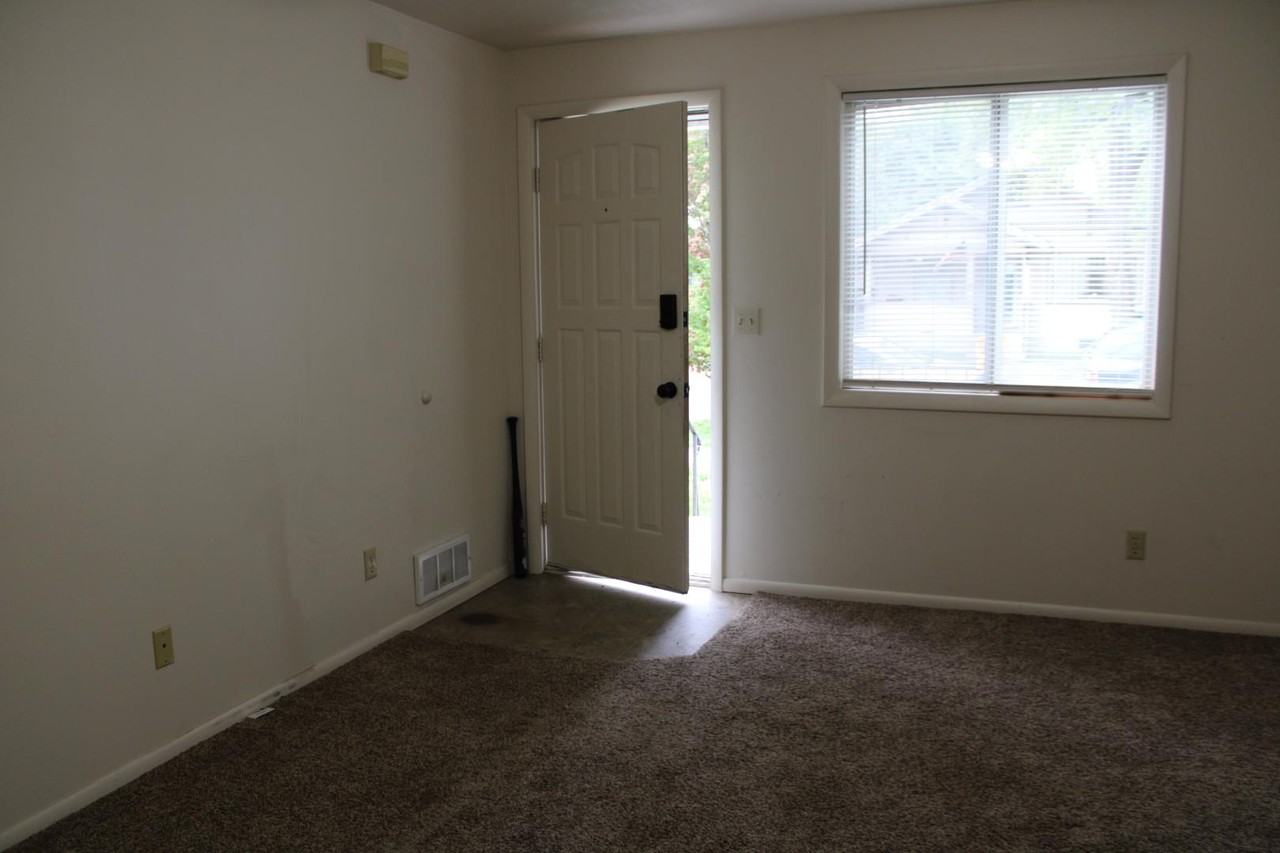 372 I St - Photo 4 of 20