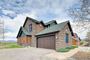 featured image of 580 Thompson Rd