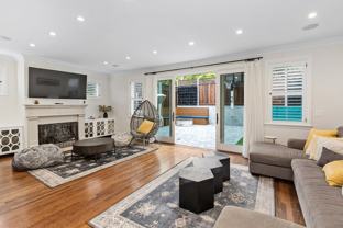 180 Dorantes Avenue - Photo 1 of 1