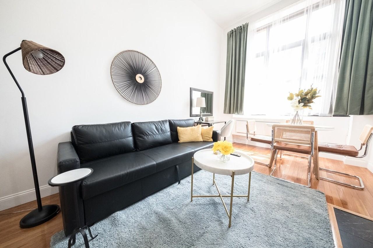 28 W 86th St #1031992P - Photo 7 of 33