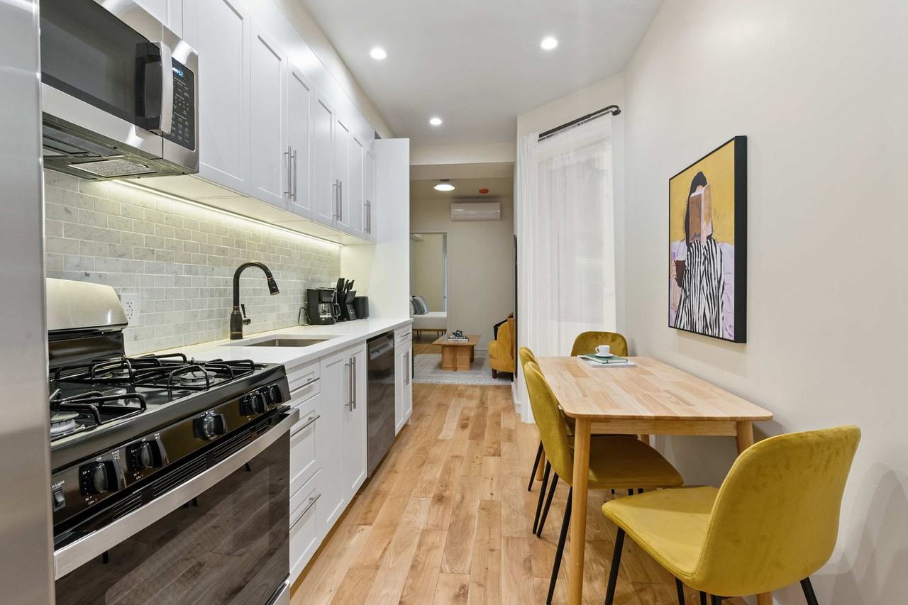 491 2nd Ave #1072803P - Photo 2 of 12