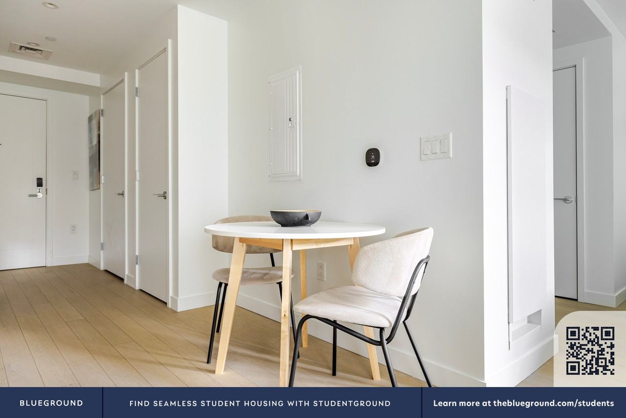 390 Harrison Avenue - Photo 7 of 44