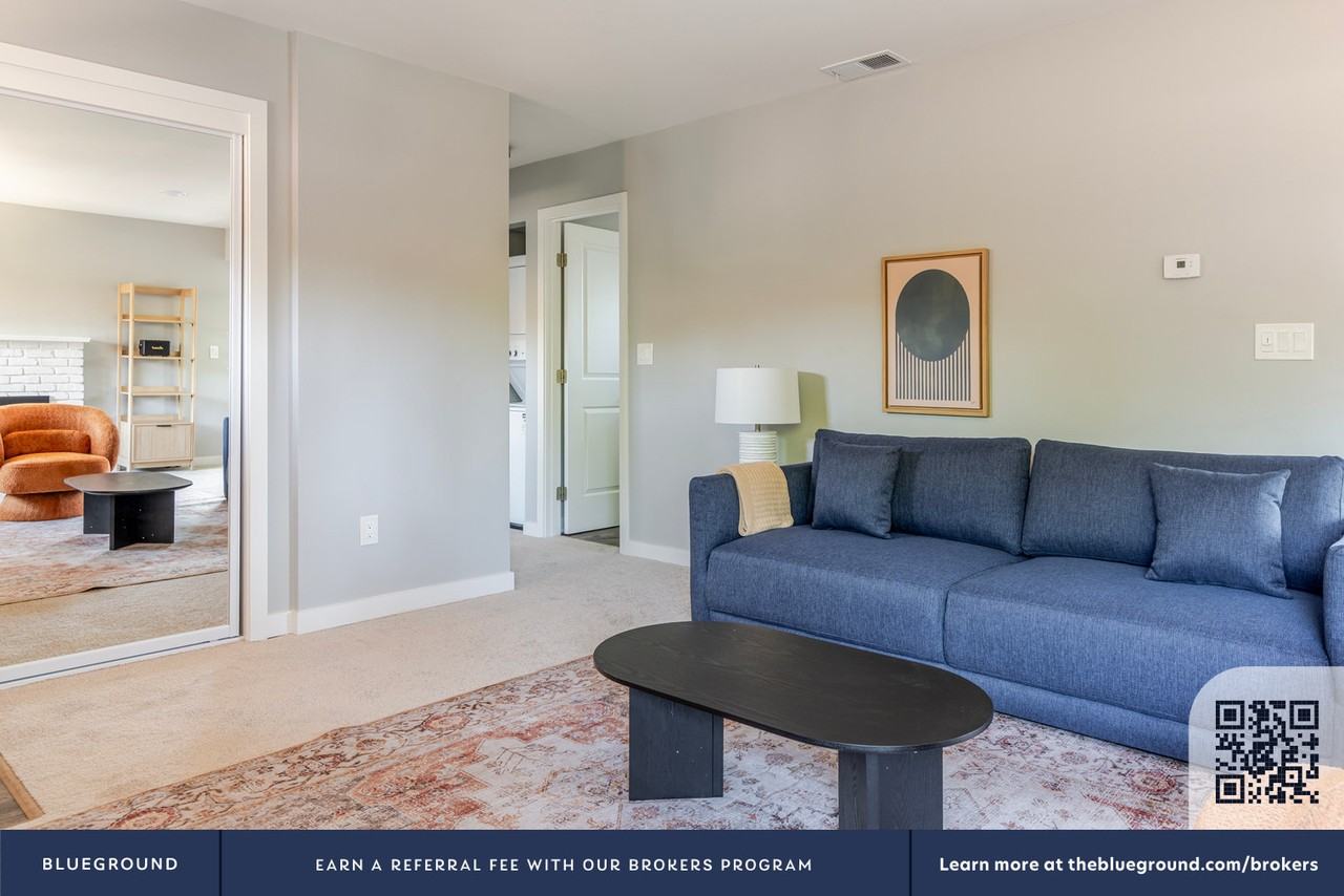 747 Layne Court - Photo 5 of 61