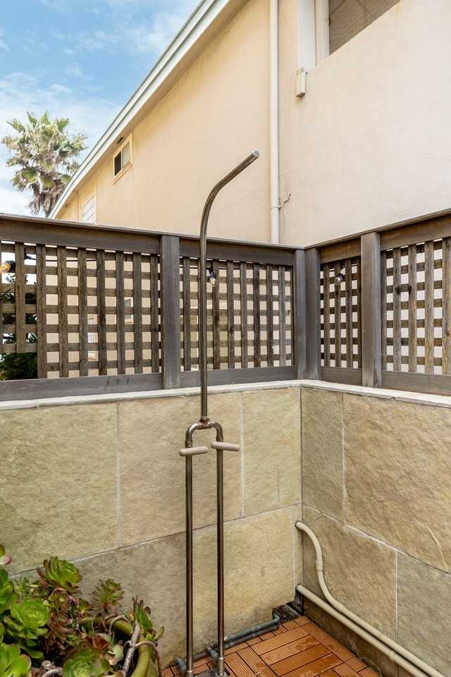 457 Coast Blvd #1024461P - Photo 5 of 15