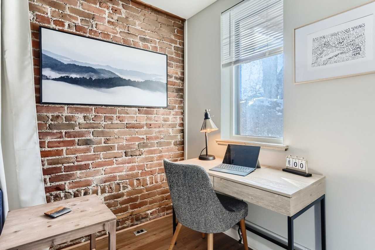 1244 York Street - Photo 4 of 26