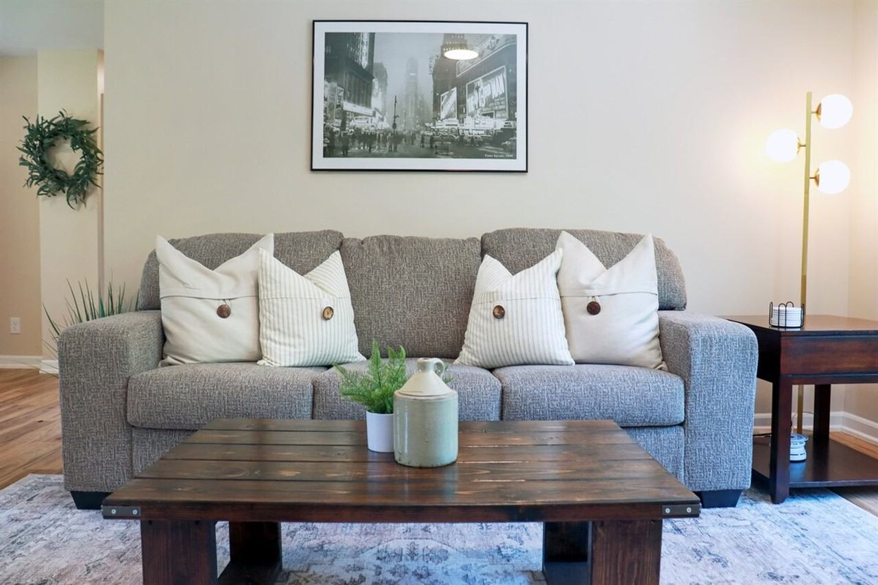 18451 Sharon Ln #1032334P - Photo 2 of 37