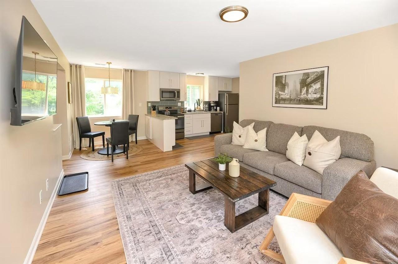 18451 Sharon Ln #1032334P - Photo 3 of 37