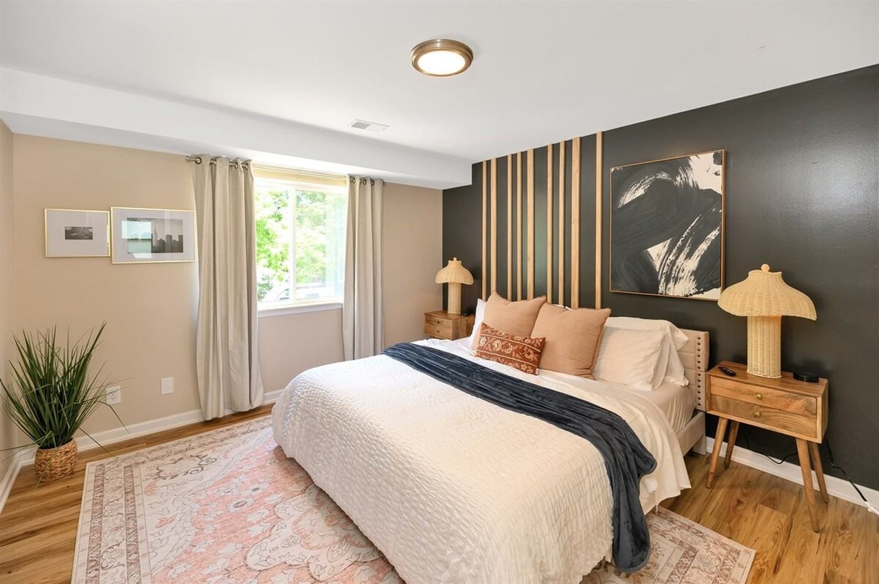 18451 Sharon Ln #1032334P - Photo 6 of 37