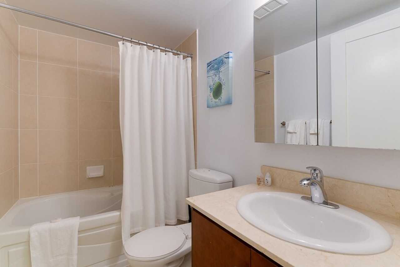 348 Wellington St W #1034873P - Photo 6 of 11