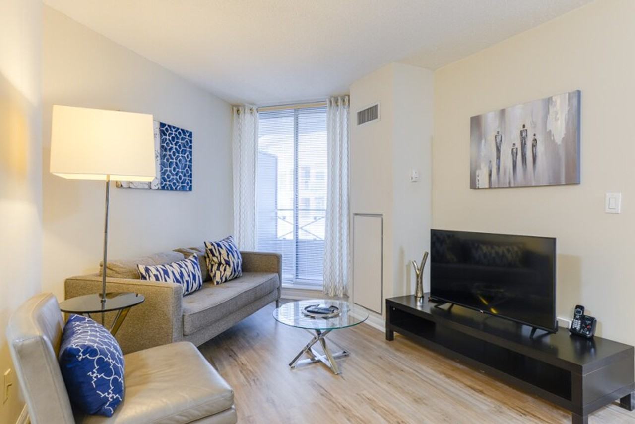 190 University Ave #1034885P - Photo 2 of 11