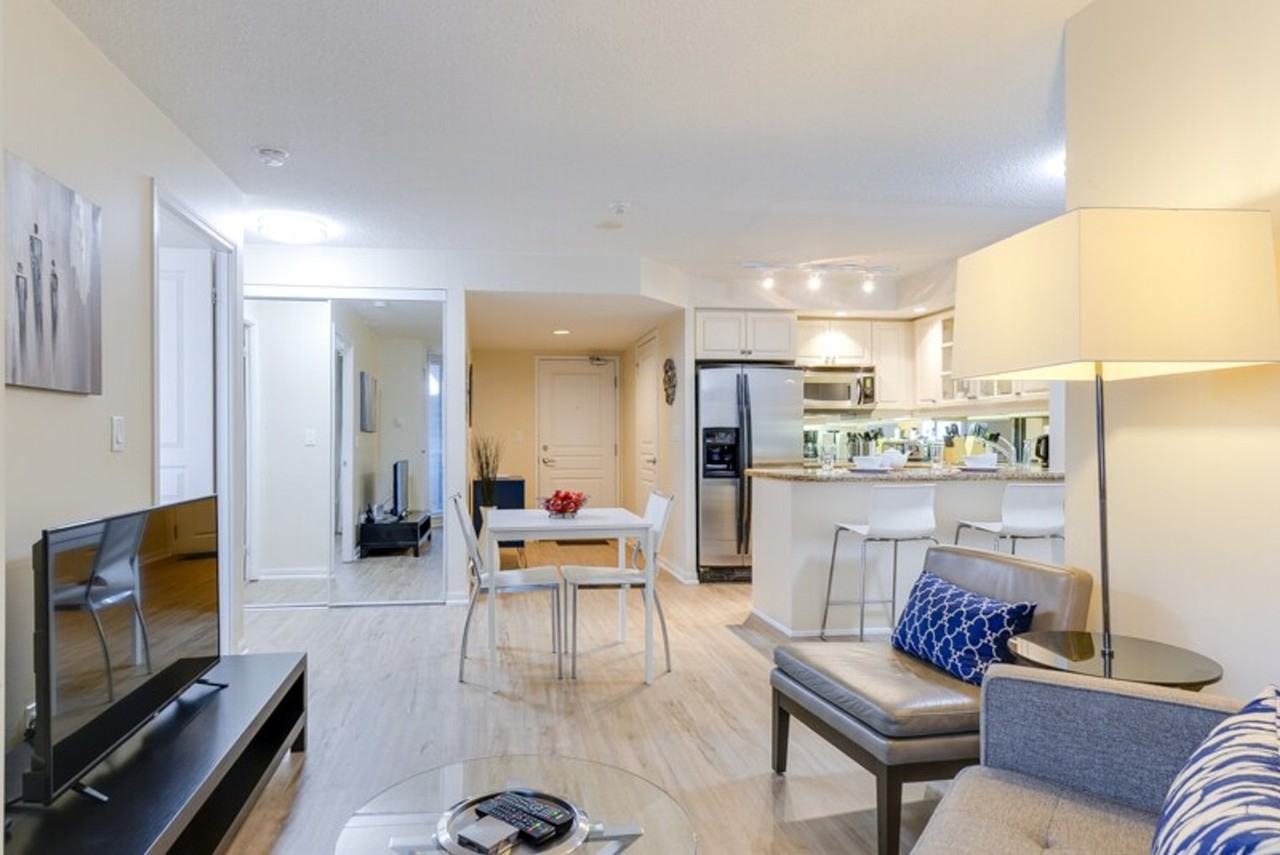 190 University Ave #1034885P - Photo 3 of 11