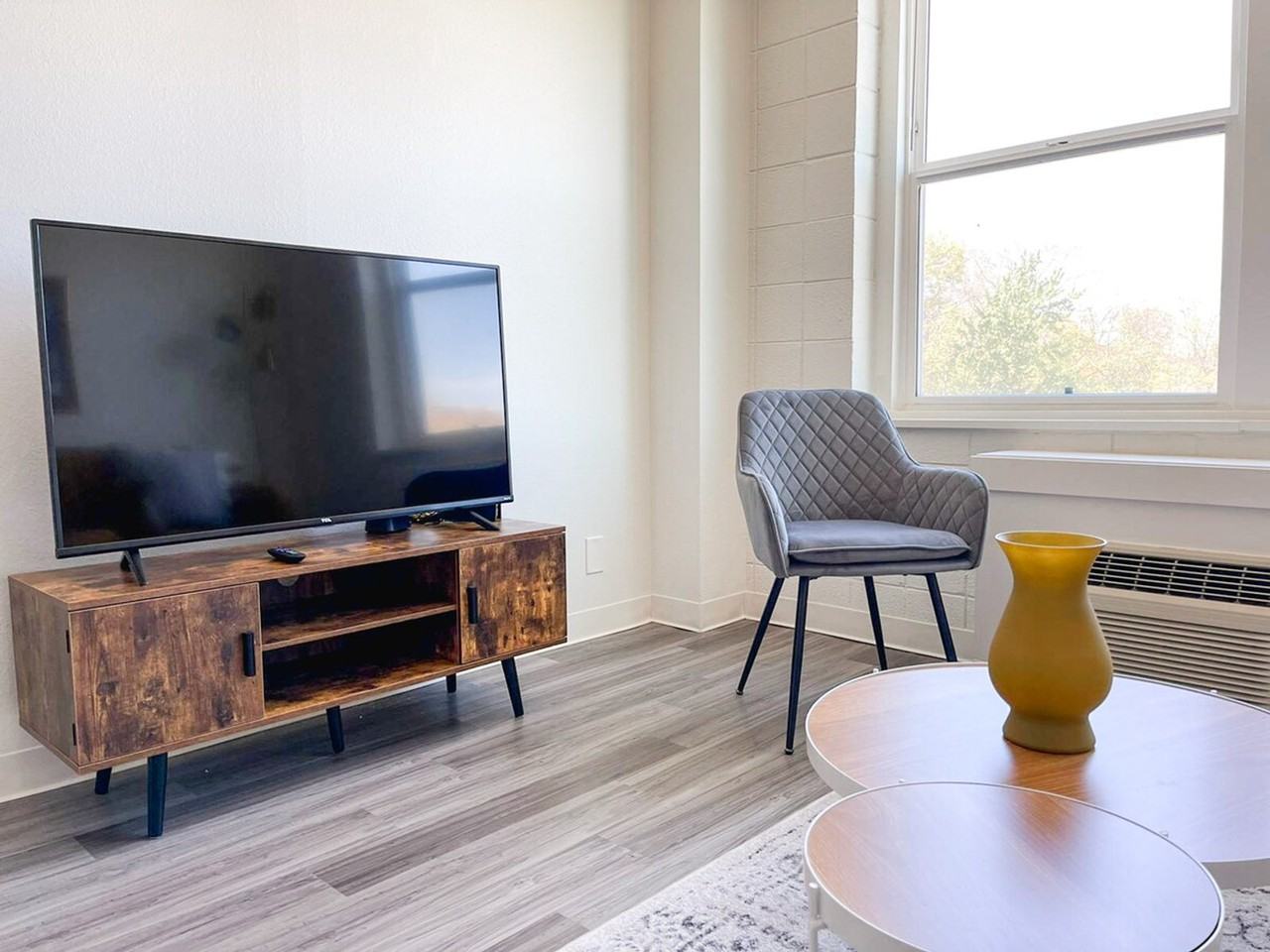 2515 Burnet Ave #1036750P - Photo 6 of 29