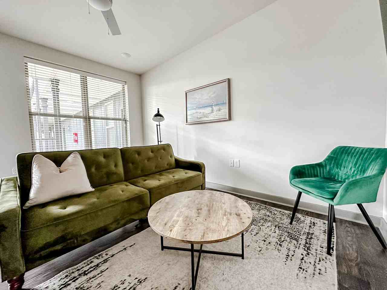 111 E 4th St #1036781P - Photo 3 of 26