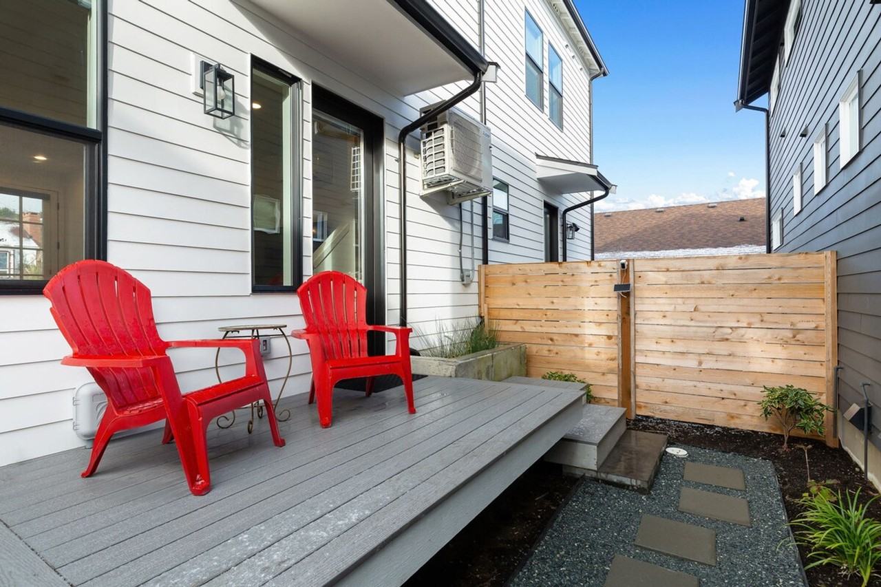 4404 37th Ave Sw #1054655P - Photo 5 of 40