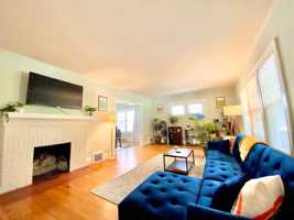 featured image of 2214 Lee Rd