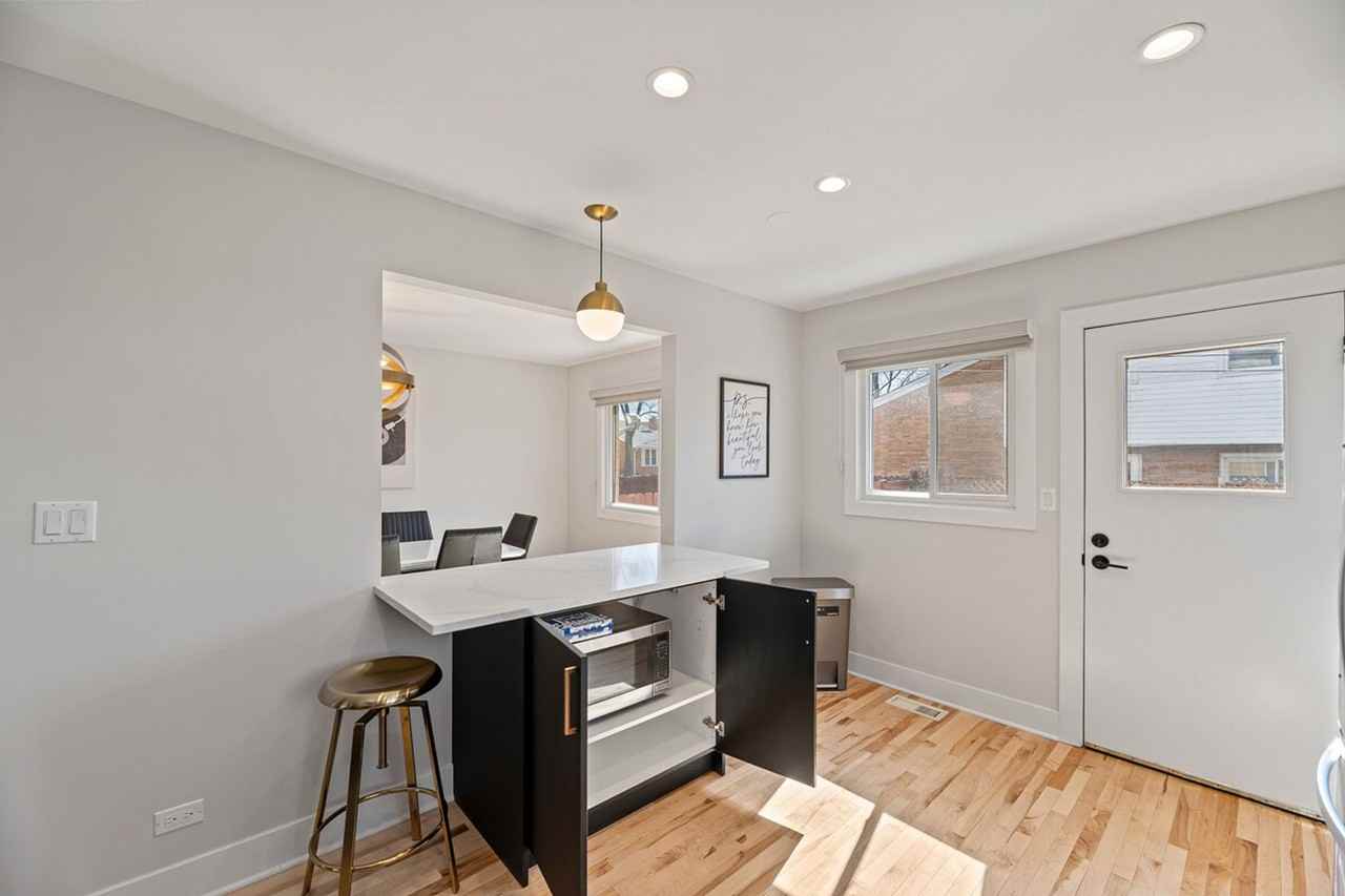 9084 Barberry Ln #1060676P - Photo 5 of 32