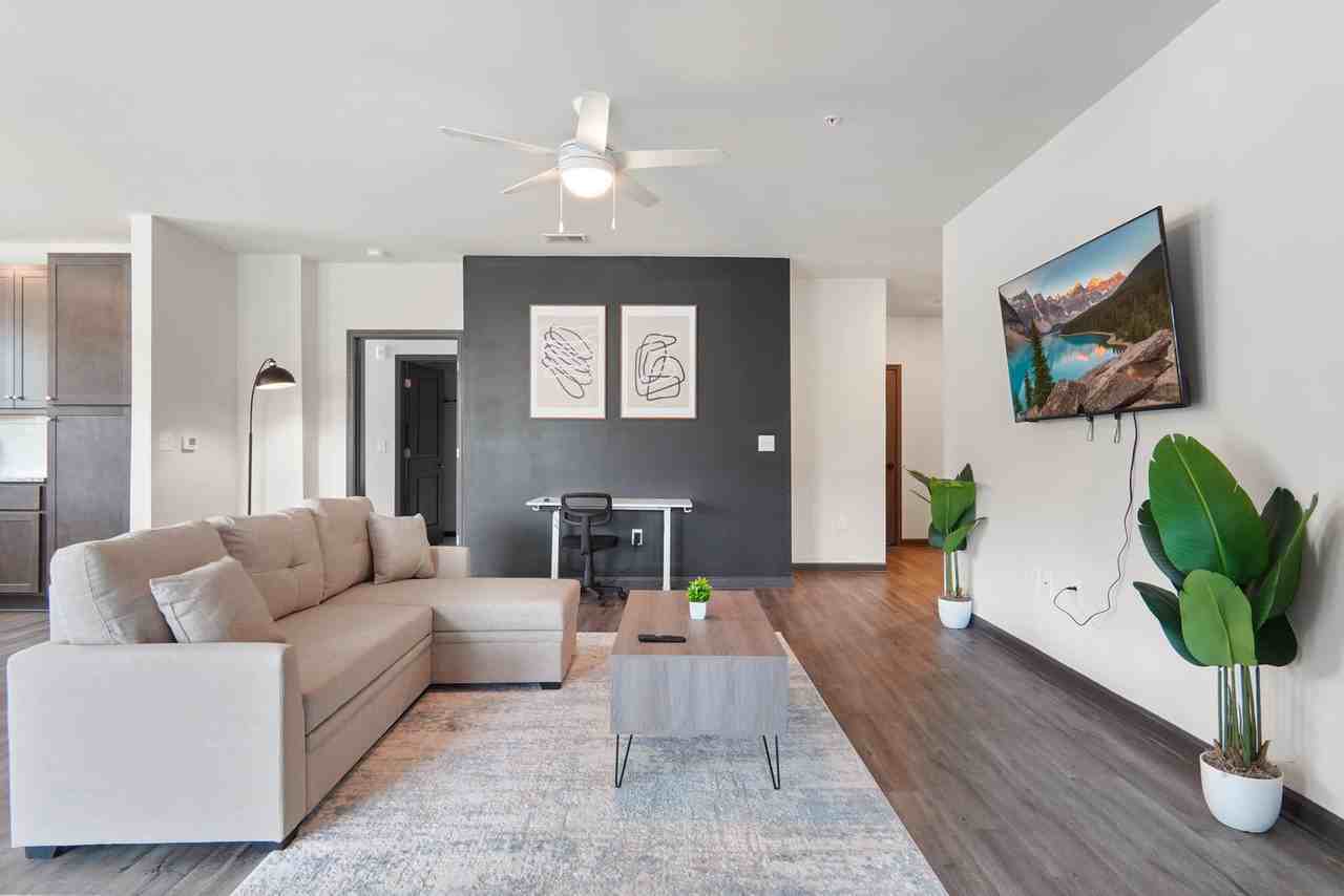 1540 Dunn Road - Photo 2 of 99