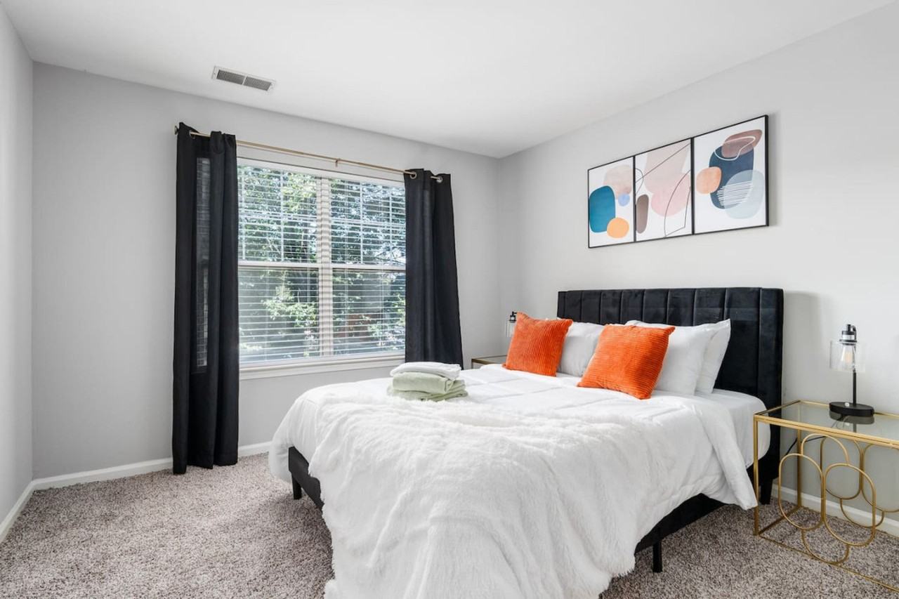 149 Woodlake Blvd #1228632P - Photo 4 of 33