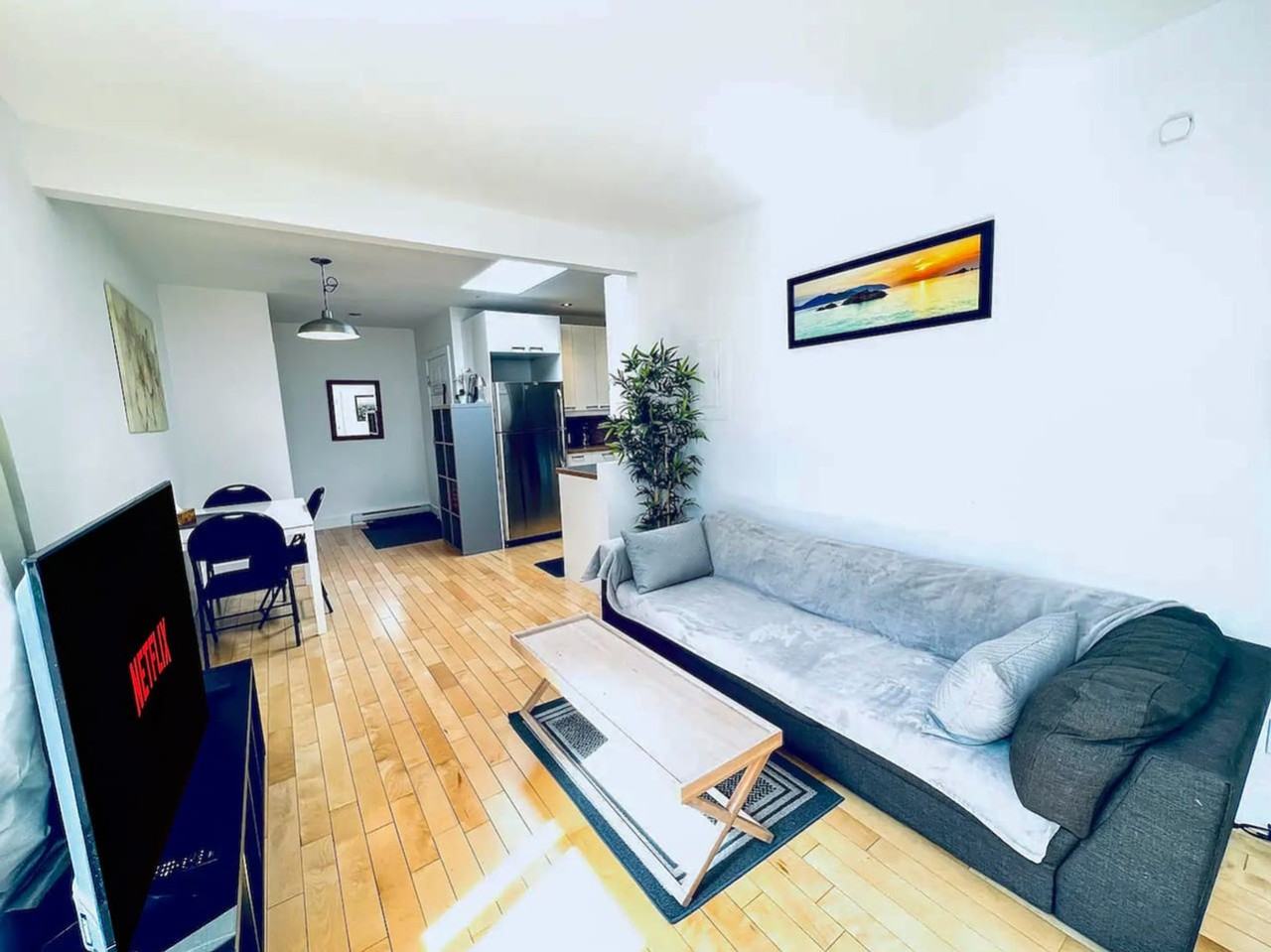 4850 Rue Sainte-Catherine E #1228878P - Photo 2 of 19