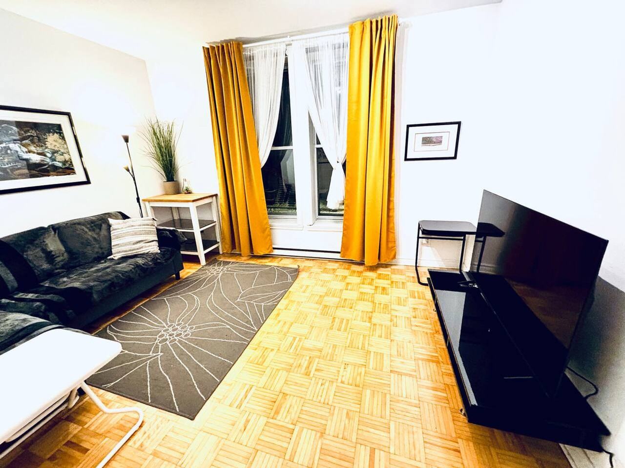 4846 Rue Sainte-Catherine E #1228881P - Photo 3 of 25