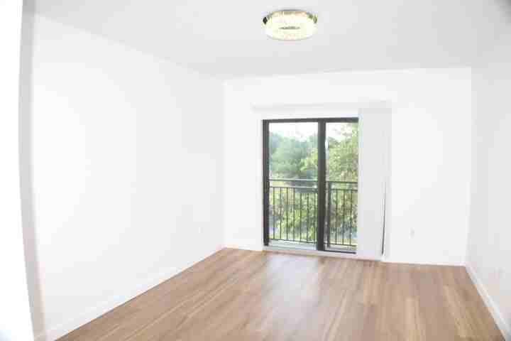 4907 Midtown Lane - Photo 3 of 16