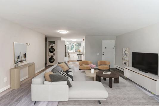 Eagle Rock Properties 3 of 4