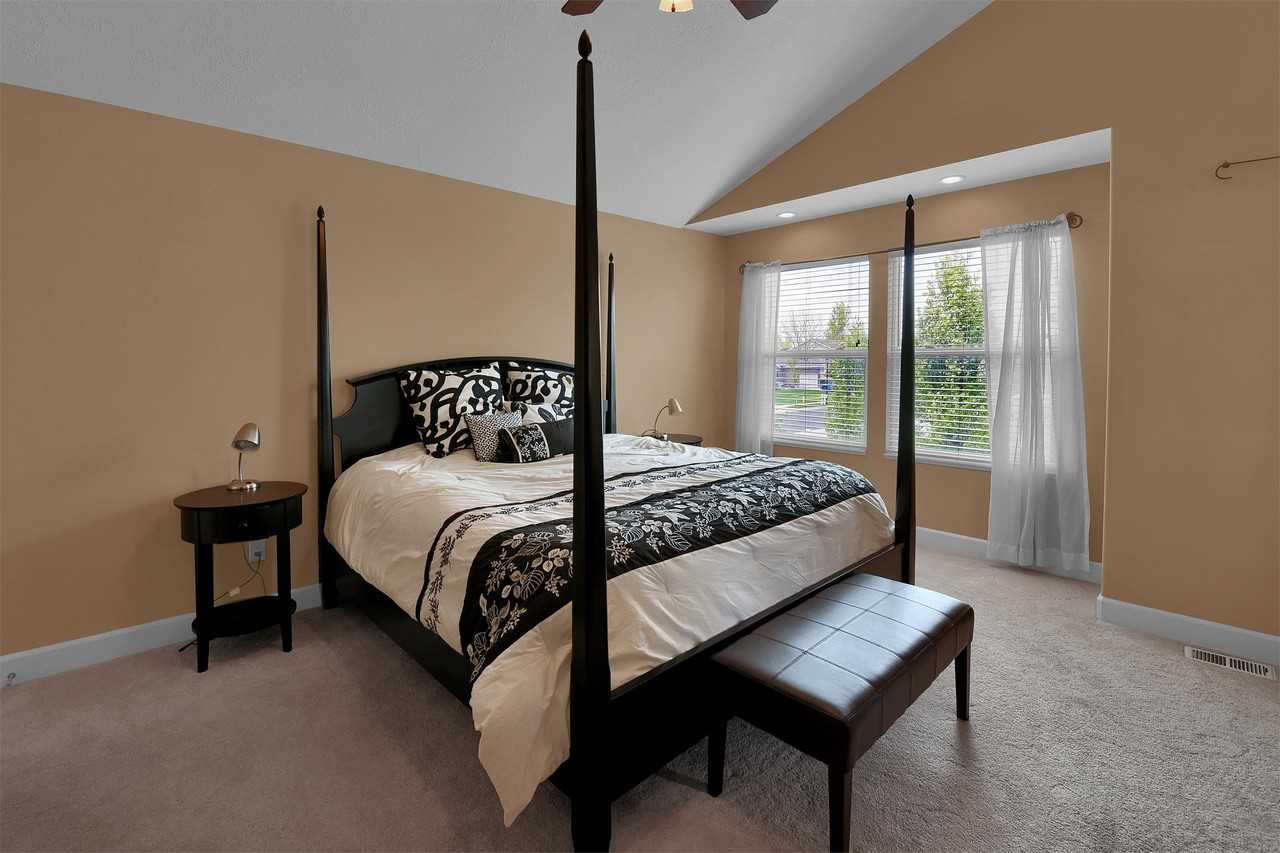 1464 W.S. - Photo 2 of 25