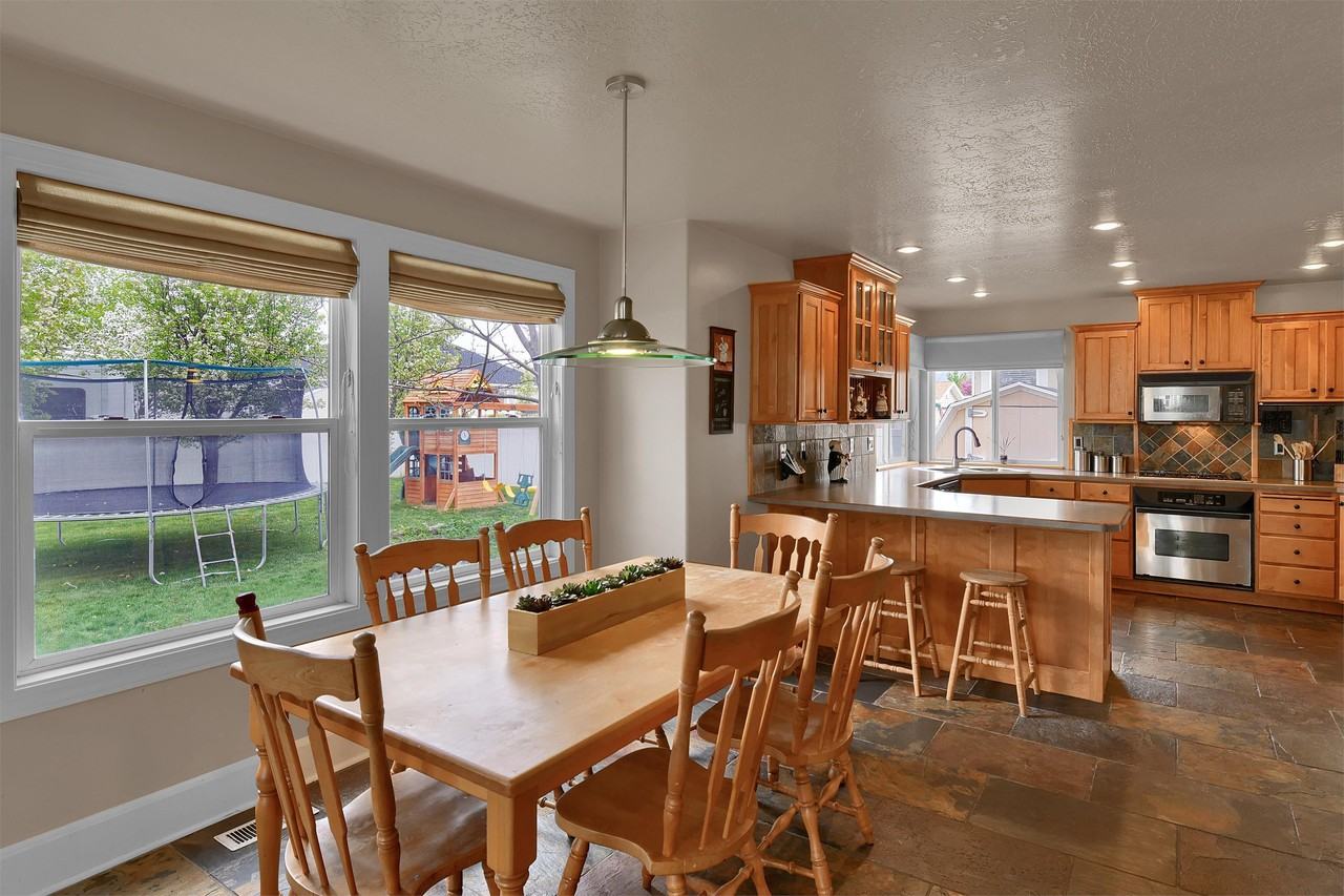 1464 W.S. - Photo 5 of 25