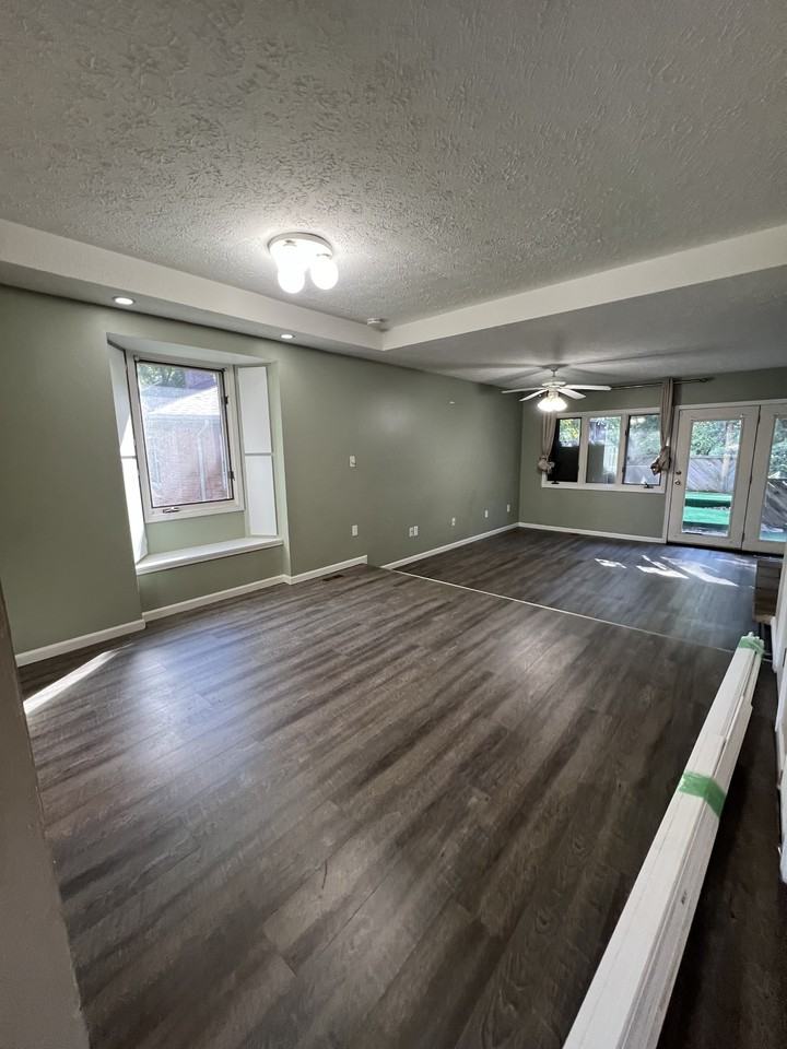 122 Whitehills Dr #3