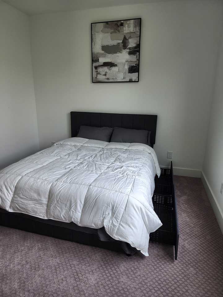 241 Maynard Terrace Southeast #16 - Photo 4 of 22