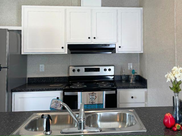 8802 Turkey Ridge Rd - Photo 2 of 21