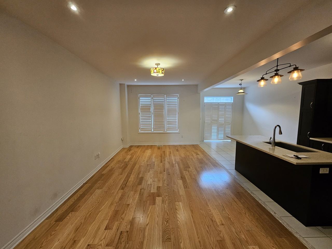 128 Bridlewood Boulevard - Photo 3 of 14