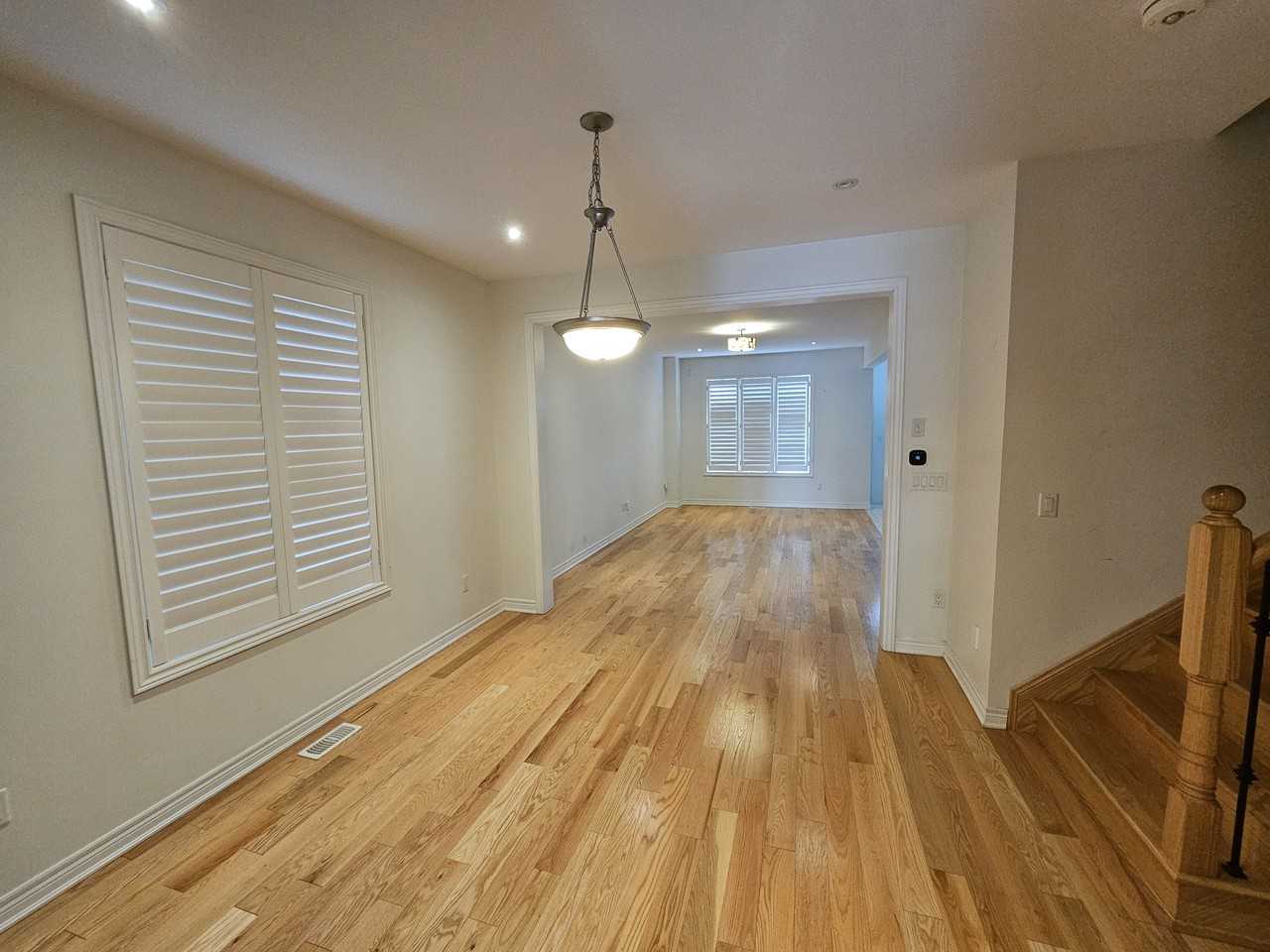 128 Bridlewood Boulevard - Photo 2 of 14