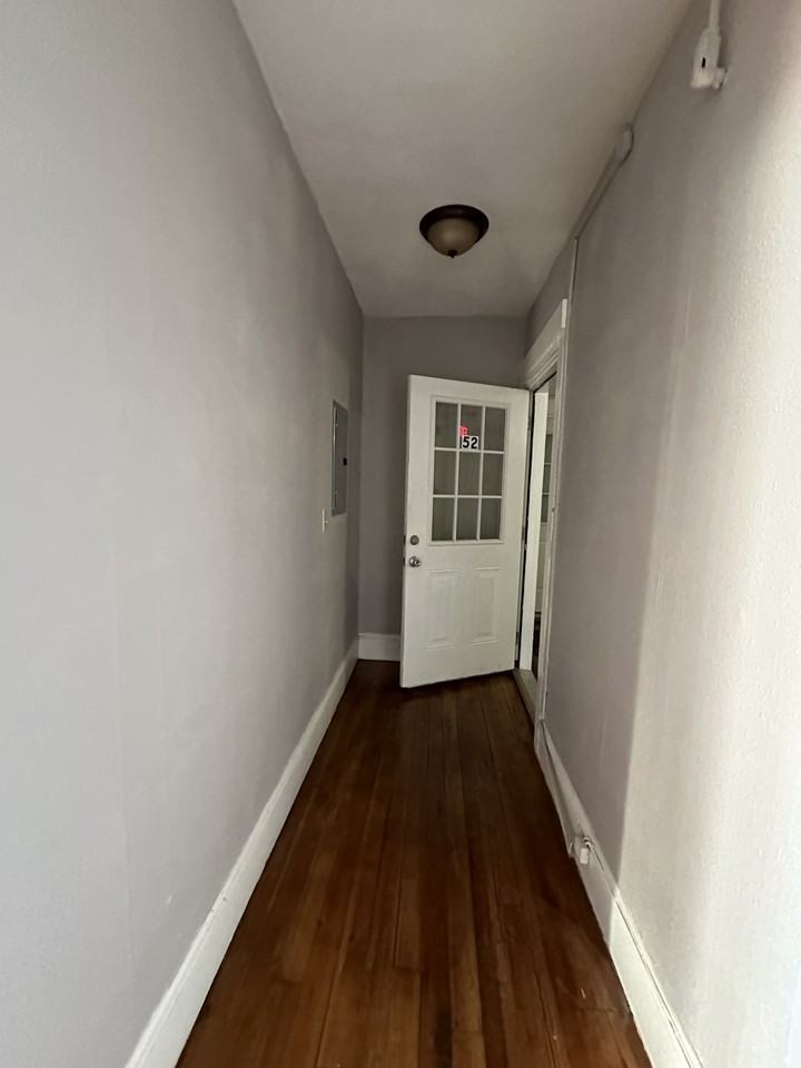 48 High St #D - Photo 2 of 8