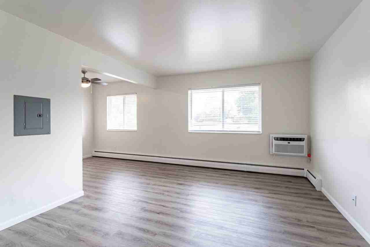 Cameron Heights LLC - Photo 5 of 18