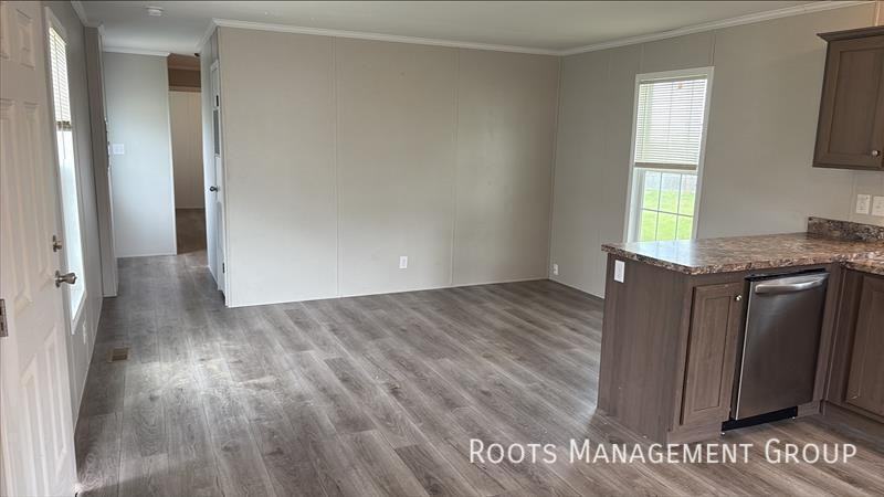 209 Carriage Lane Est #209 - Photo 3 of 13