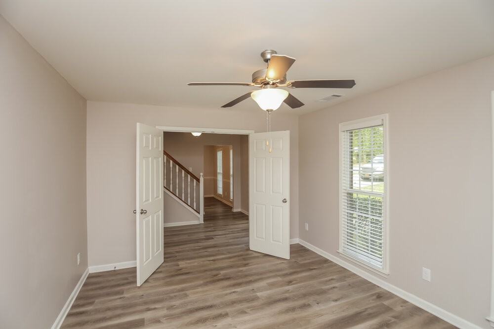 1183 Crestbrook Dr Sw - Photo 4 of 16