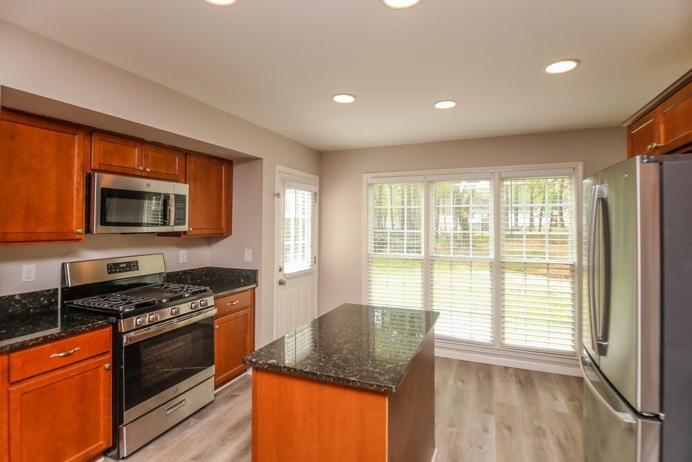 1183 Crestbrook Dr Sw - Photo 5 of 16