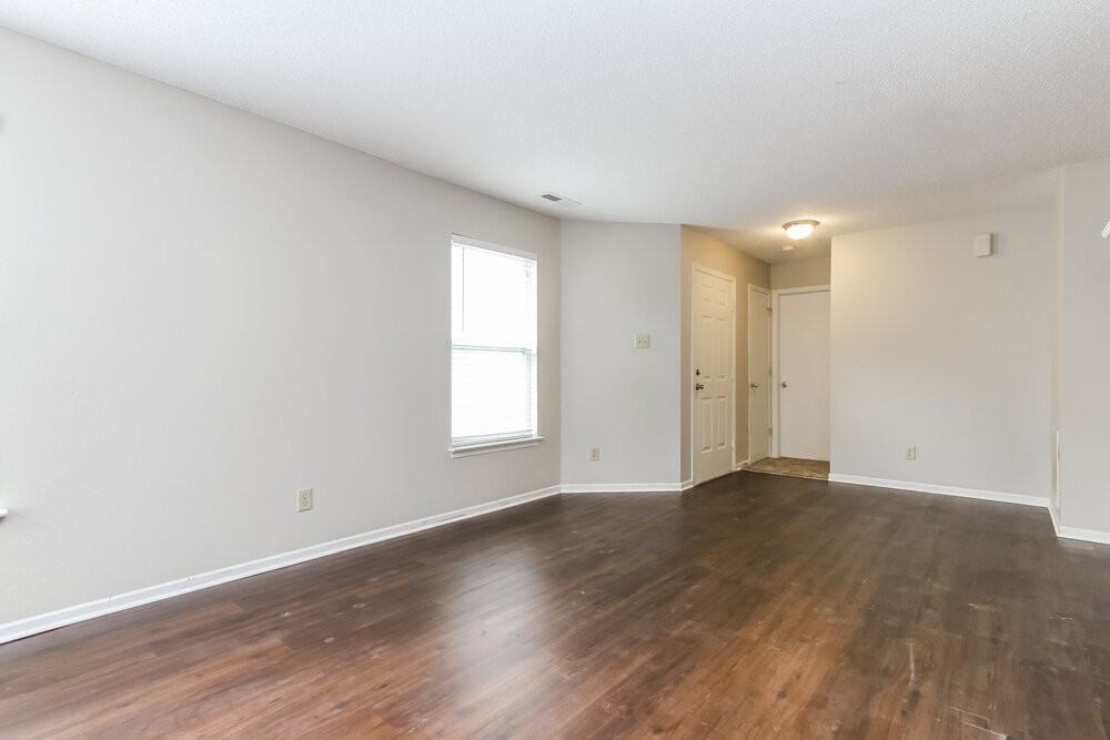3015 Redland Ln - Photo 5 of 15