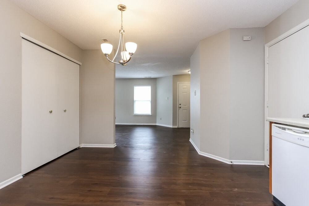 3015 Redland Ln - Photo 7 of 15