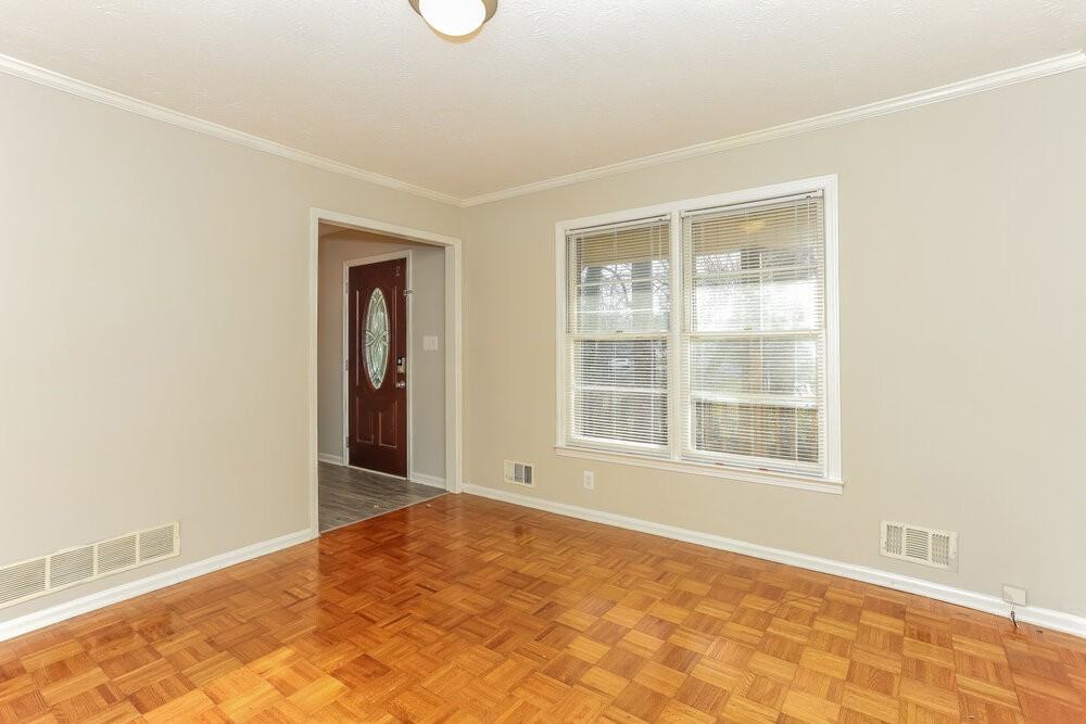 3656 Chestnut Lake Ct - Photo 7 of 16
