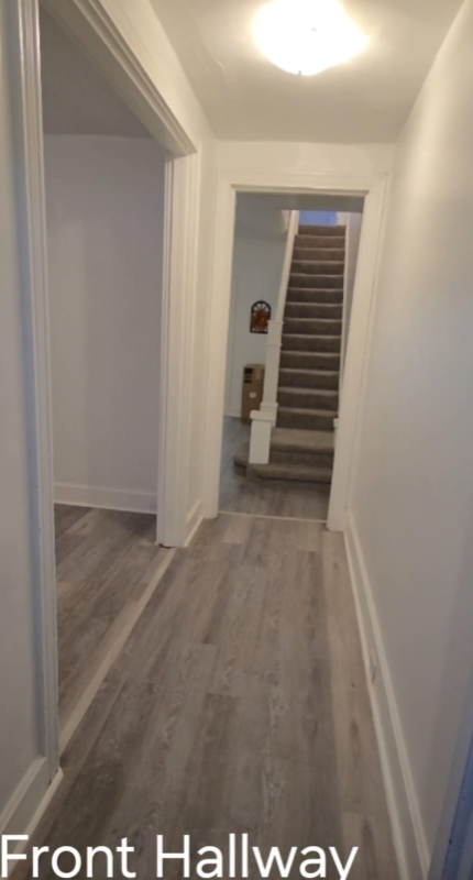 Oxford St - Photo 2 of 19