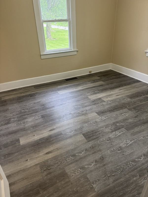 73 Gertrude Ave - Photo 4 of 11